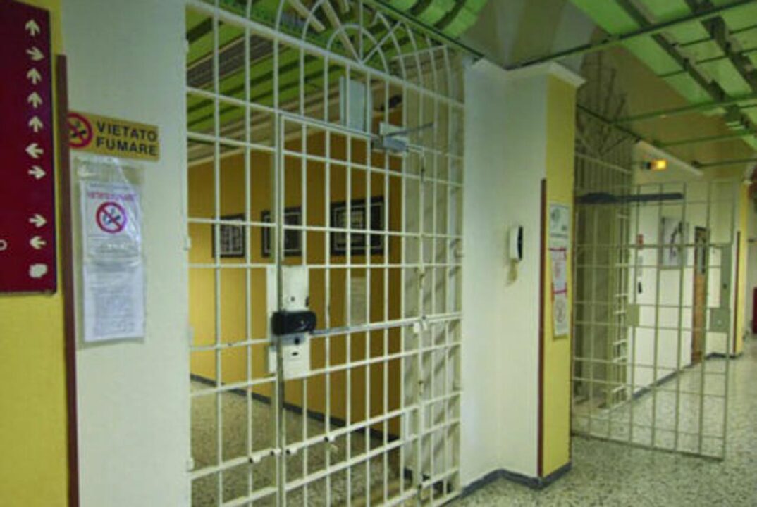 Carinola: detenuto 58enne si impicca nella cella del carcere