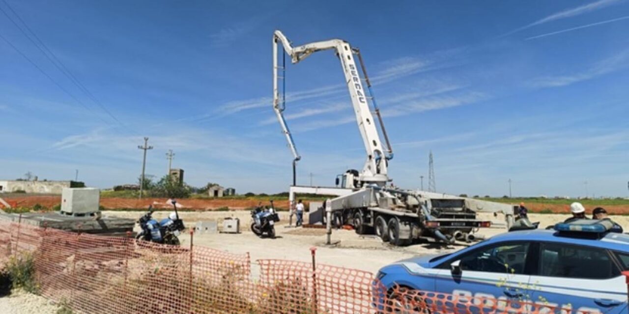 Taranto: Angelo Cotugno, 58 anni, muore folgorato in cantiere