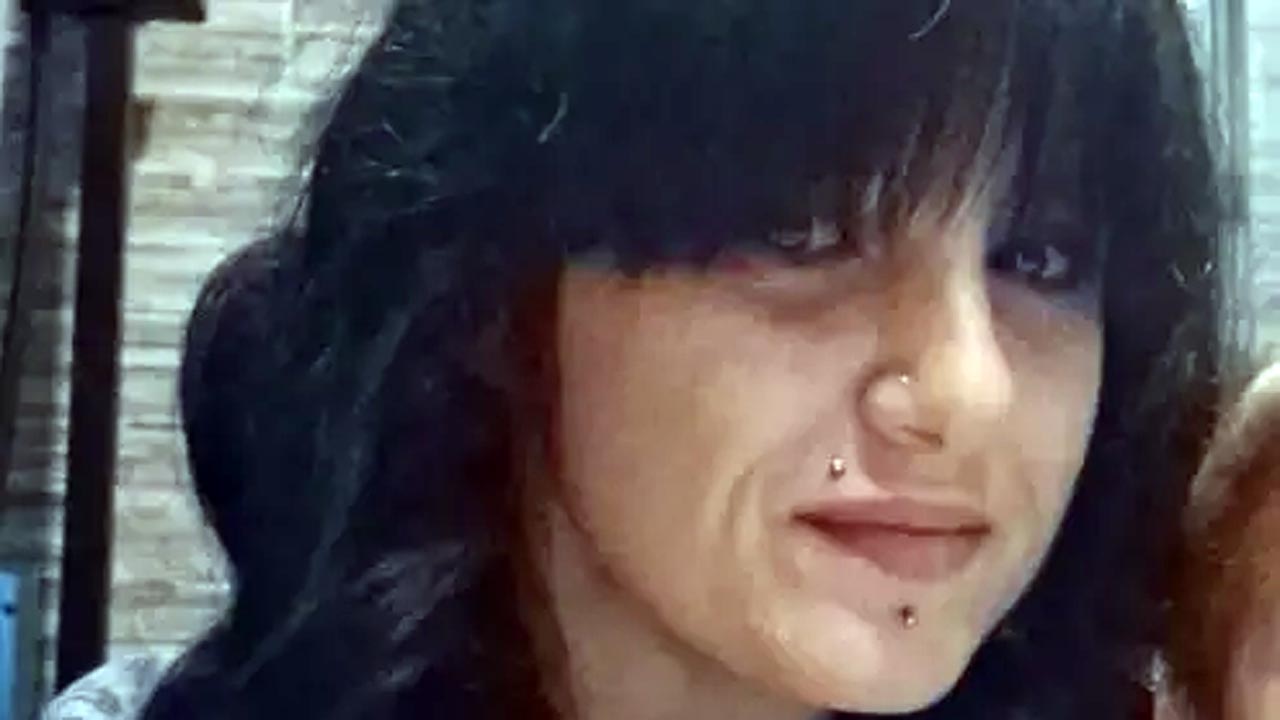 Autostrada A4: donna caduta dal cavalcavia, non è suicidio ma femminicidio