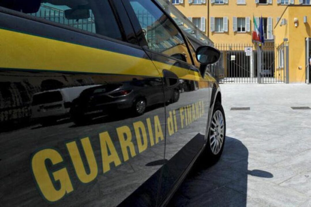 Benevento: sequestrati 750mila euro a due persone