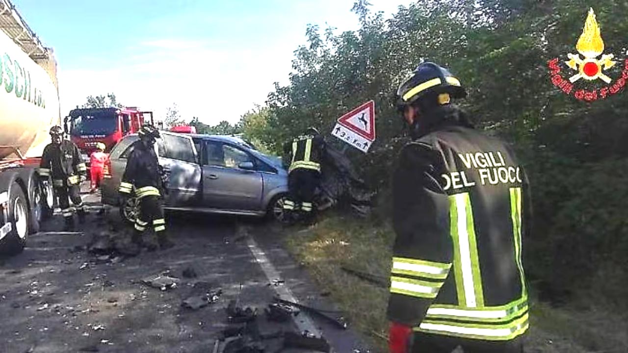 Bordolano: Agnese Brunelli, 59 anni, impatta contro un’autobotte e muore