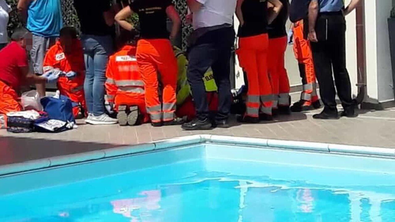 Castel Volturno: 15enne muore in piscina a Pinetamare