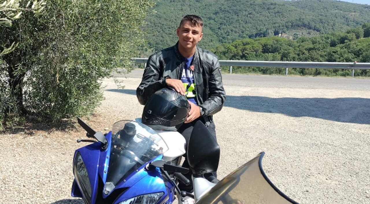 Firenze: Ettore Maoggi, 23 anni, muore in incidente con la moto