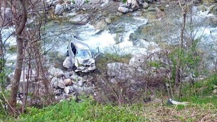 Franco Bagnis e Bruna Teresa Terracini finiscono nel fiume con l'auto e muoiono