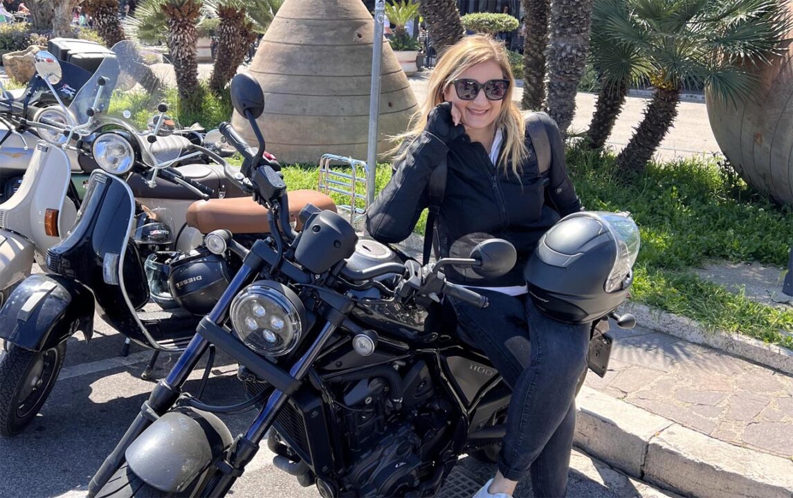 Marigliano: Maria Foresta, 46 anni muore nello schianto della moto contro un palo