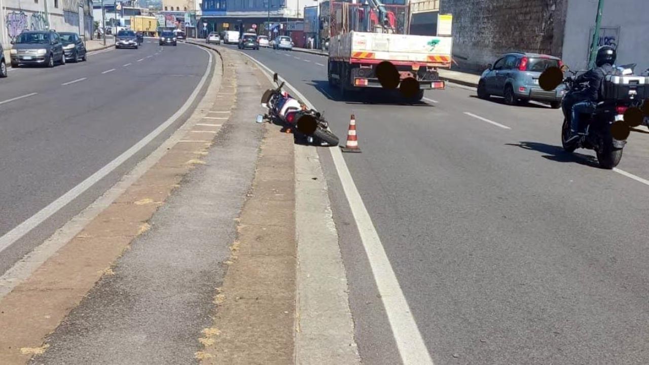 Napoli: donna 32enne muore investita da una moto