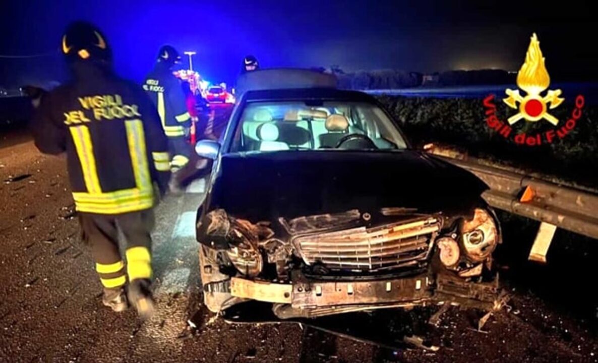 Specchiolla: 11 feriti nello scontro fra sei auto