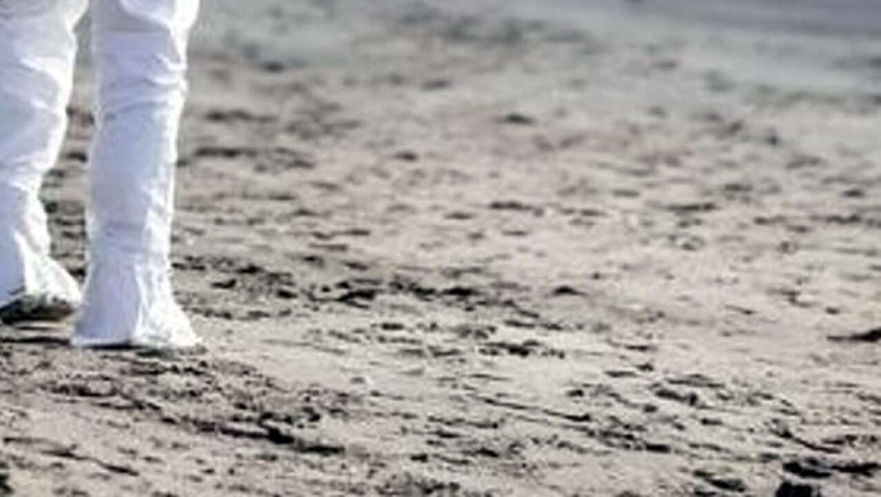 Pomezia: trovato cadavere in acqua vicino alla spiaggia di Torvajanica