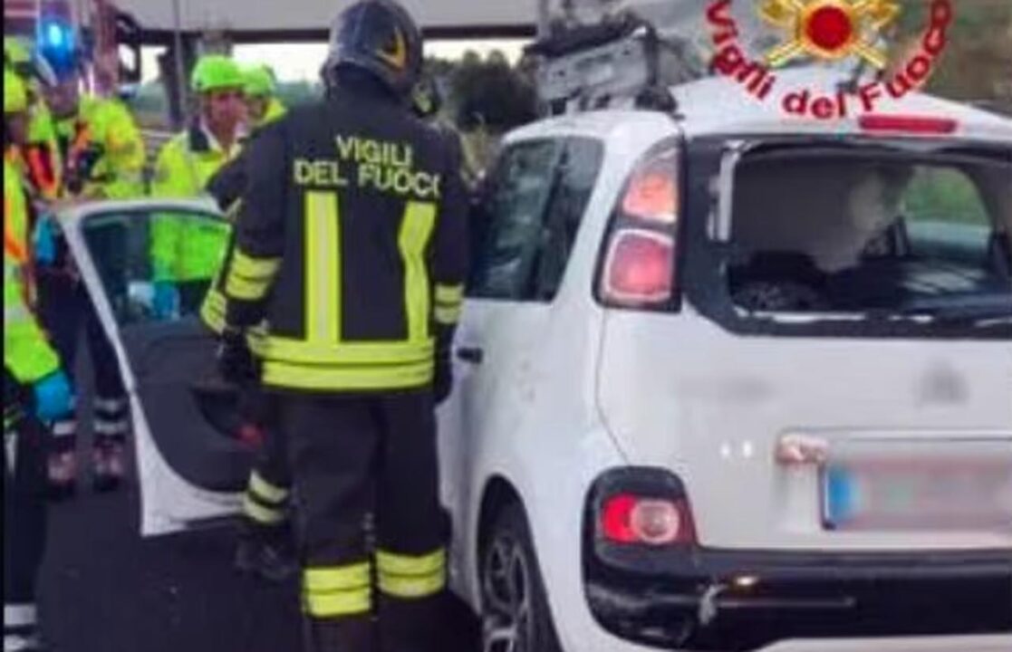 Autostrada A4: ruota si stacca da un camion colpisce e ammazza una donna