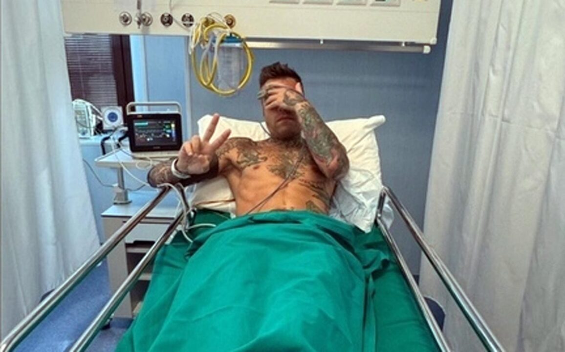 Fedez: di nuovo in ospedale per emorragia interna