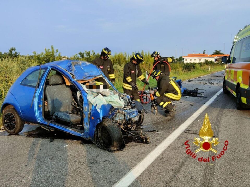 Un 25enne e una 45enne sono morti in incidente stradale