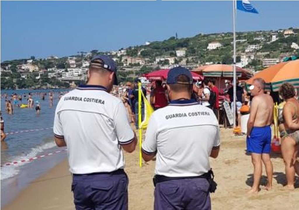 Salvatore Campolattano, 67 anni, muore annegato nel mare di Gaeta