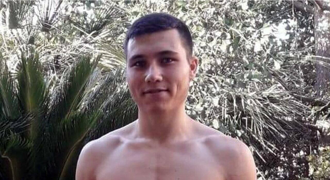 Michele Murenu, 24 anni, agente della Forestale muore in incidente stradale