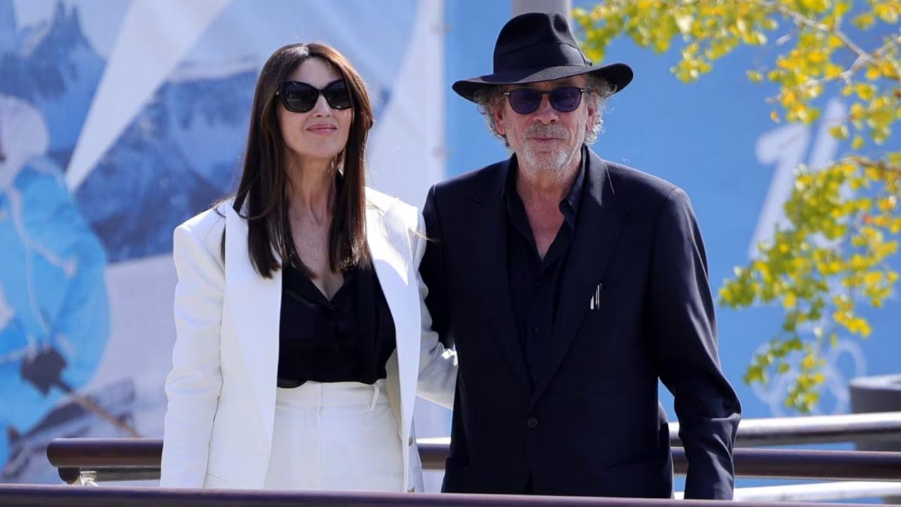 Monica Bellucci e Tim Burton arrivano insieme a Venezia