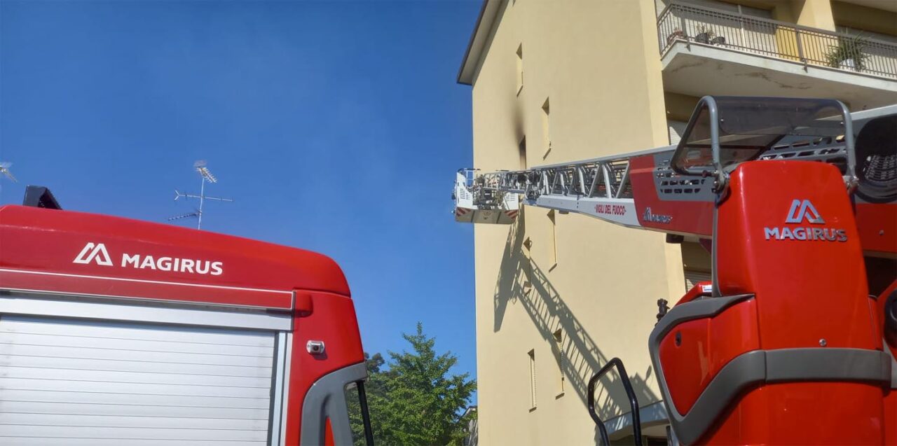 Tragedia a Ravenna: uomo trovato morto nell’incendio a Via Aniene