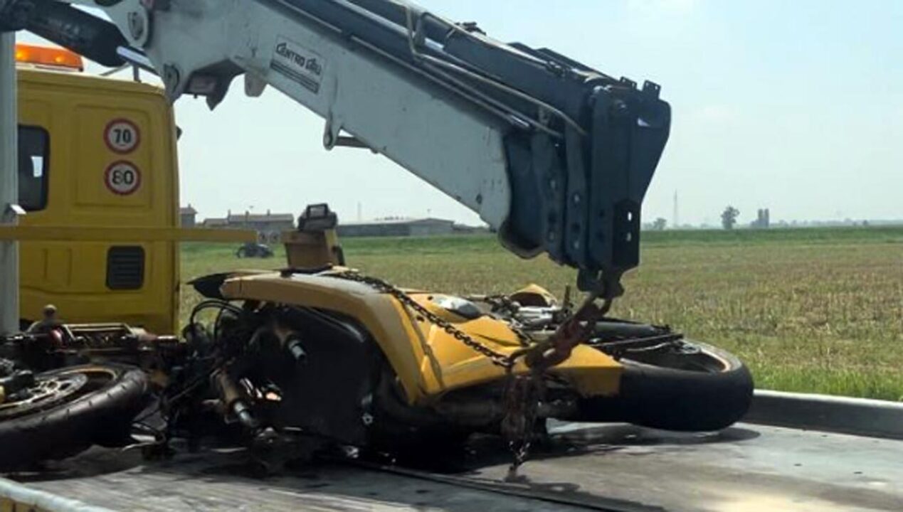 Motociclista 24enne di Liscate (Mi) muore in incidente con la moto