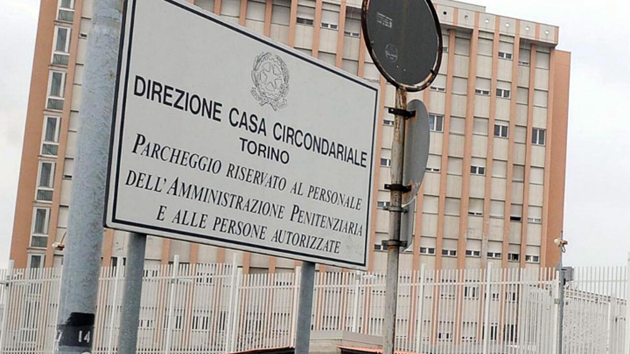 Carcere di Torino in subbuglio: sei gli agenti feriti