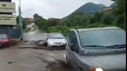 Bomba d’acqua nel Sannio: sospesa la vendemmia a Solopaca