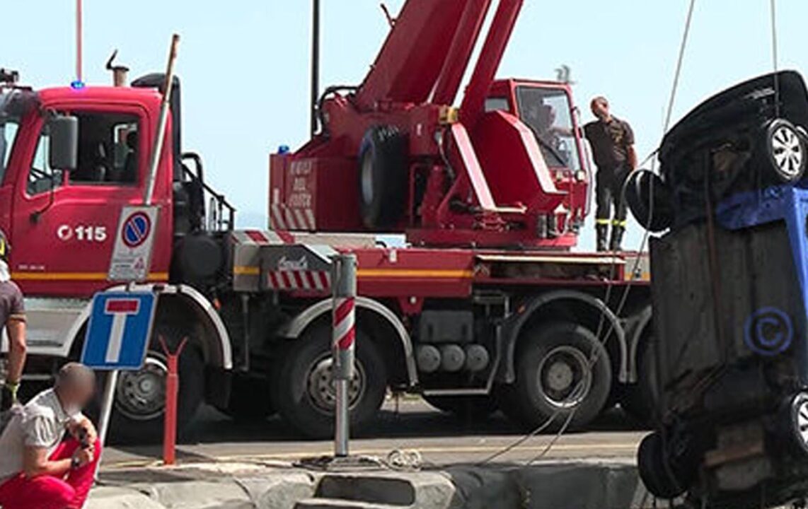 Farmacista finisce in mare con l’auto e muore annegato