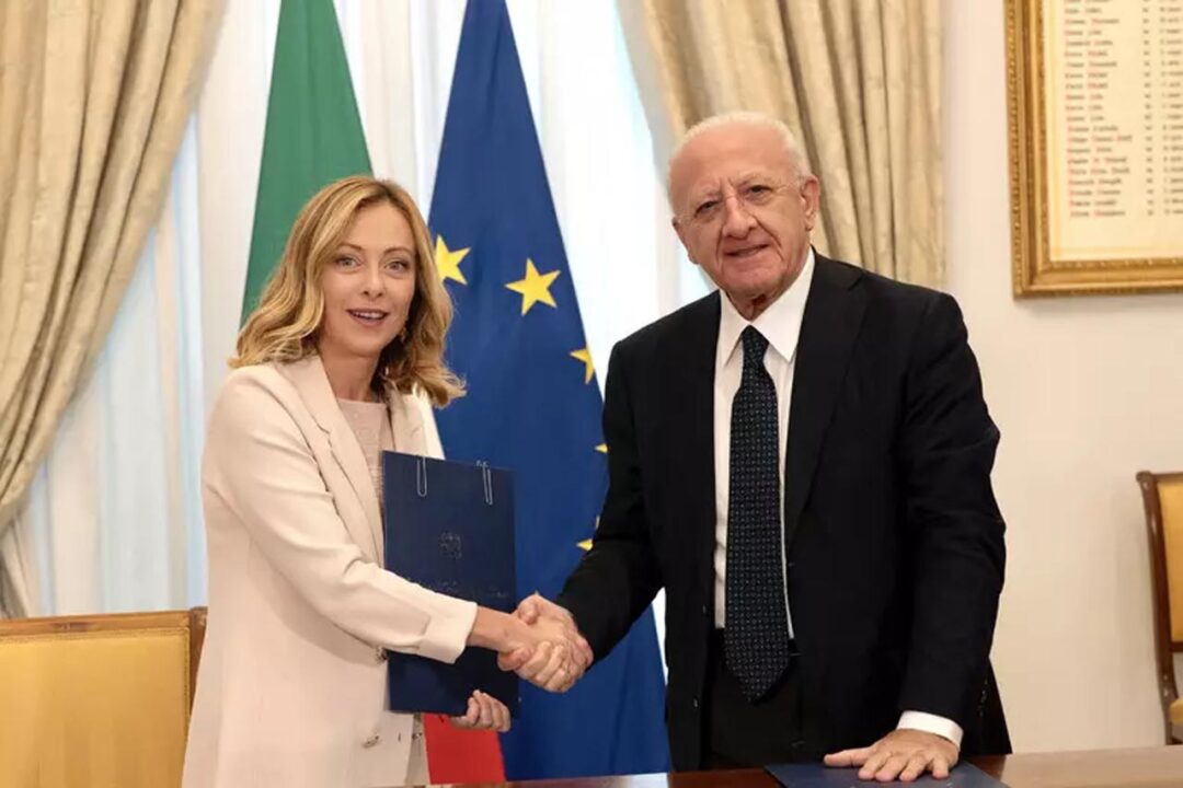 Giorgia Meloni e Vincenzo De Luca: pace fatta, vai libera al Fondo di coesione