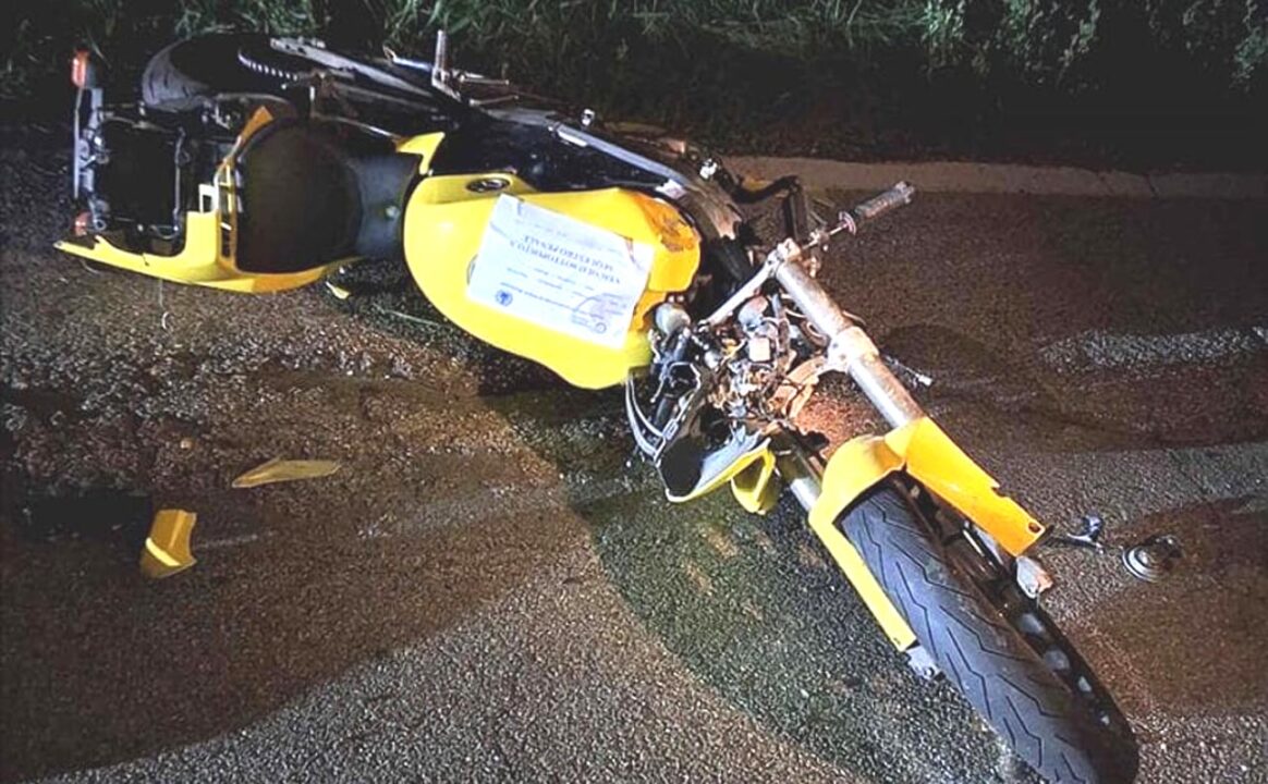 Luca Calderoni aveva 16 anni. E’ morto dopo lo schianto con la moto