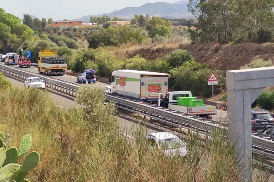 Incidente stradale sulla statale 130: quattro feriti, tre in codice rosso