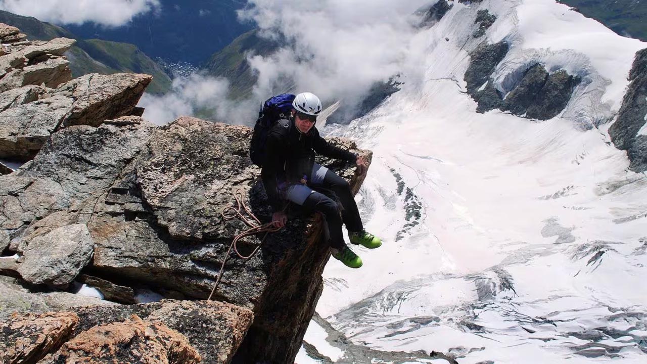 Loris De Barba, fotografo alpinista, muore precipitando dalle Torri del Camp