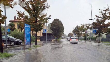 Maltempo in Emilia-Romagna: domani scuole chiuse