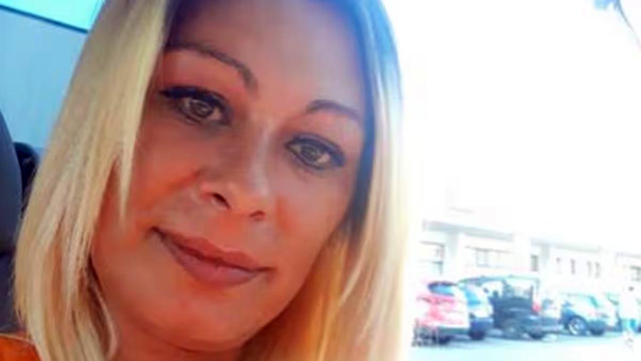 Maria Campai, 42 anni, trovata morta nel giardino di una villa