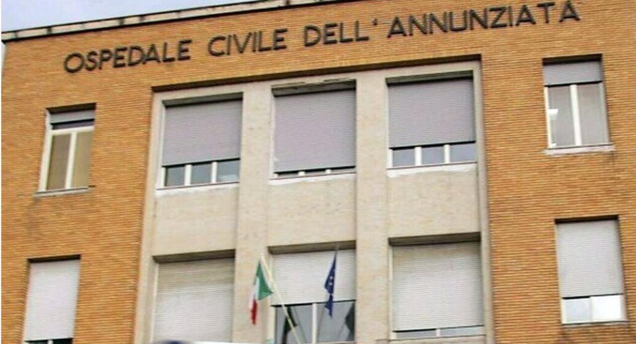 Cosenza: neonato muore in ospedale per una crisi respiratoria