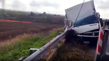 Statale 16: tragico incidente stradale all'alba. Due morti e un ferito grave