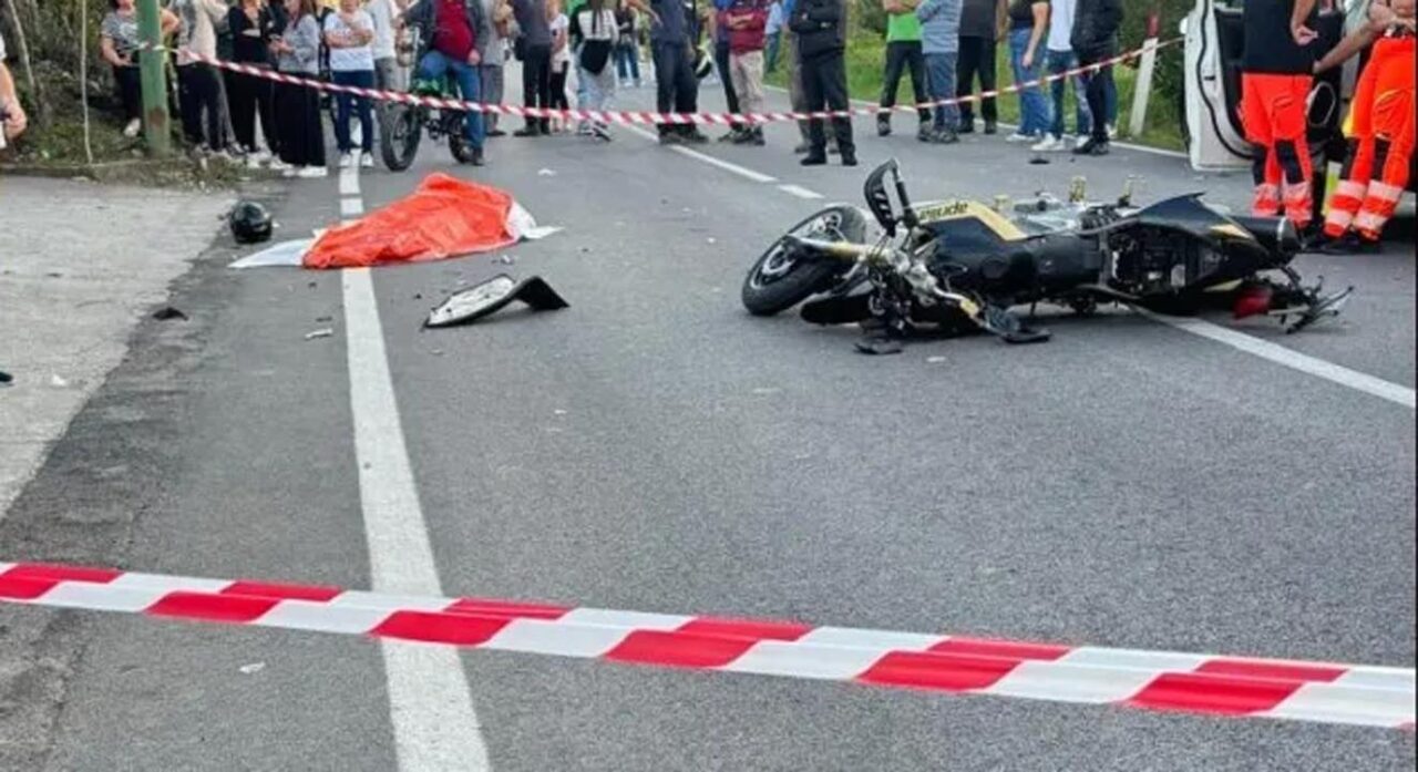 Nola: Luciano Corcione, 19 anni muore in incidente con la moto