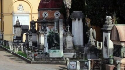 Donna trovata morta nel cimitero del Verano: è mistero