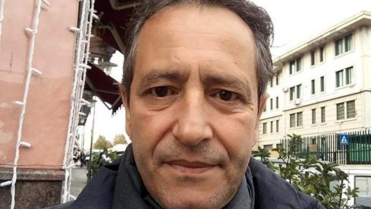 Giuseppe Ingemi, 55 anni, muore finendo contro un palo