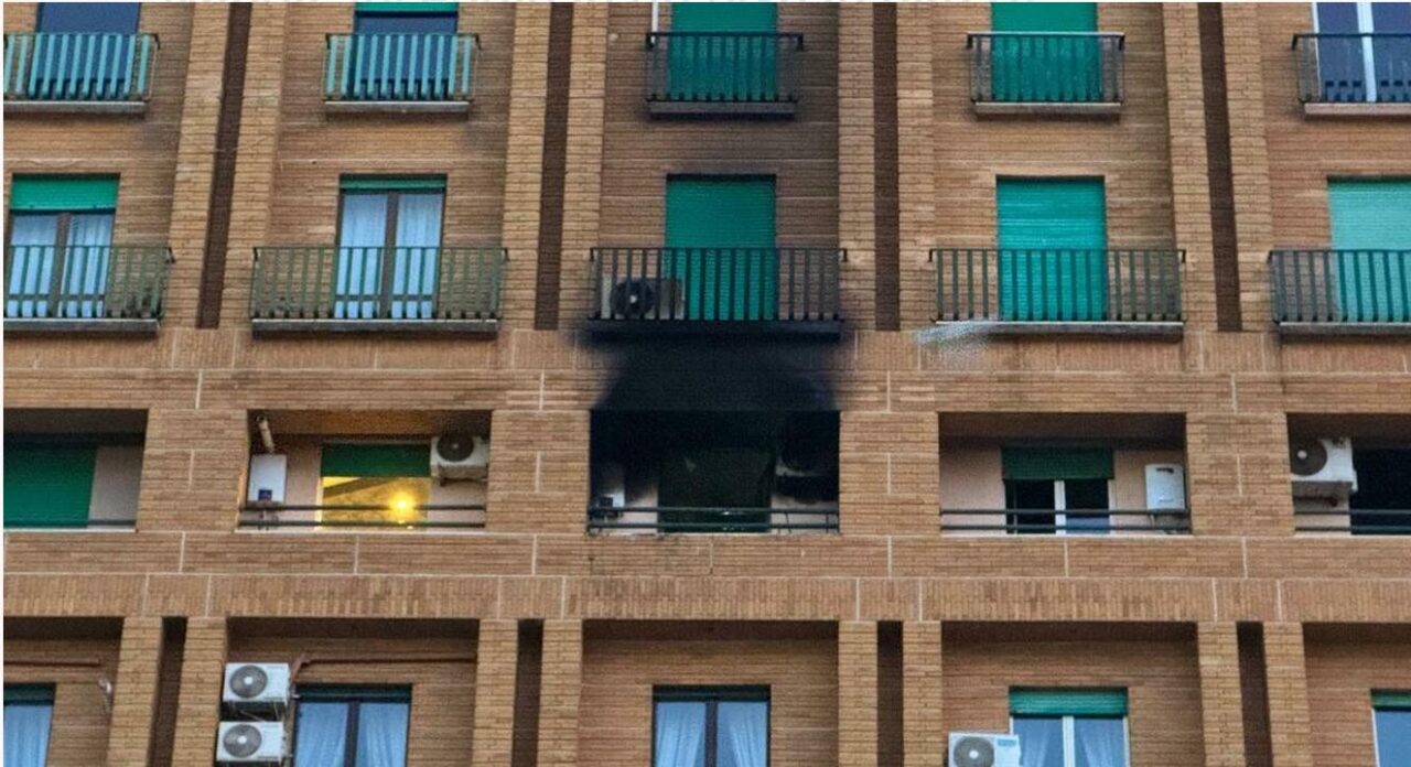 Napoli: ragazza muore nell’incendio di un B&B