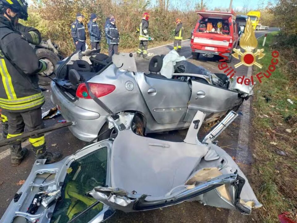 Alessandro Surace, 20 anni, muore in incidente stradale a Venegono