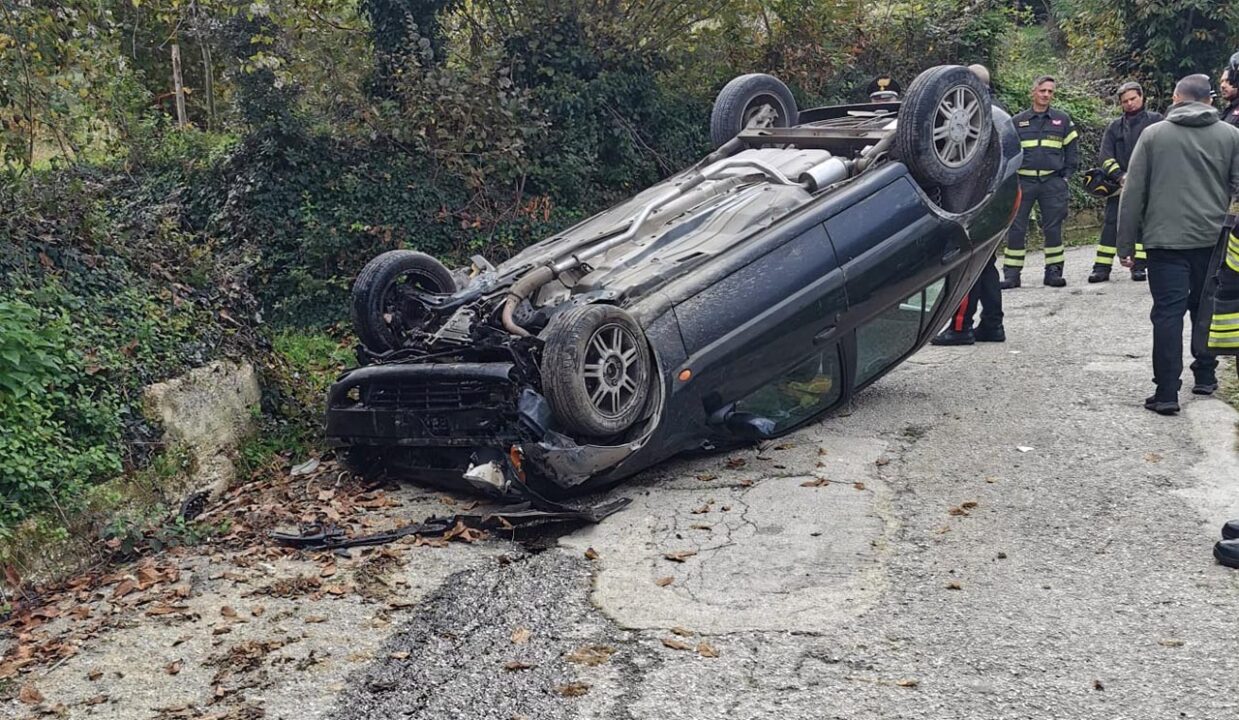 Valle Caudina: si ribalta l’auto, muore 92enne