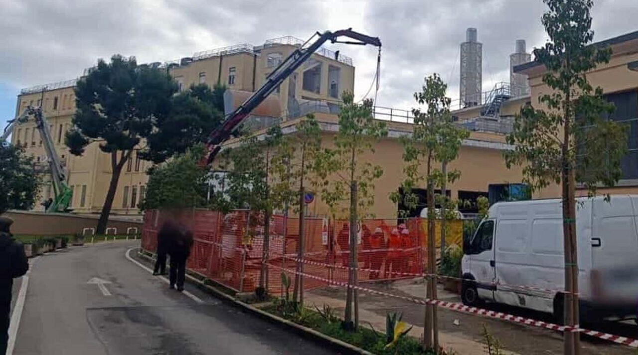 Bari: morto operaio 58enne colpito da una gru nel cantiere del Policlinico