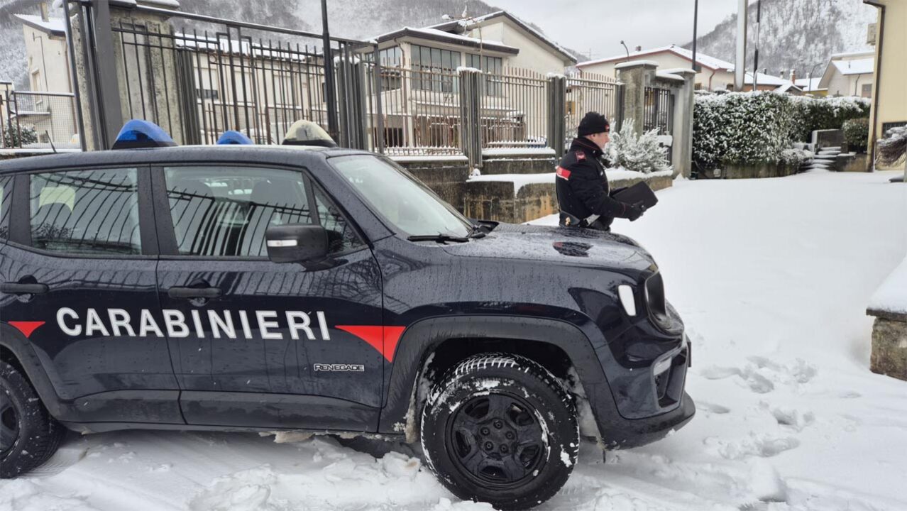 Volturara Irpina: uomo trovato morto per strada coperto dalla neve