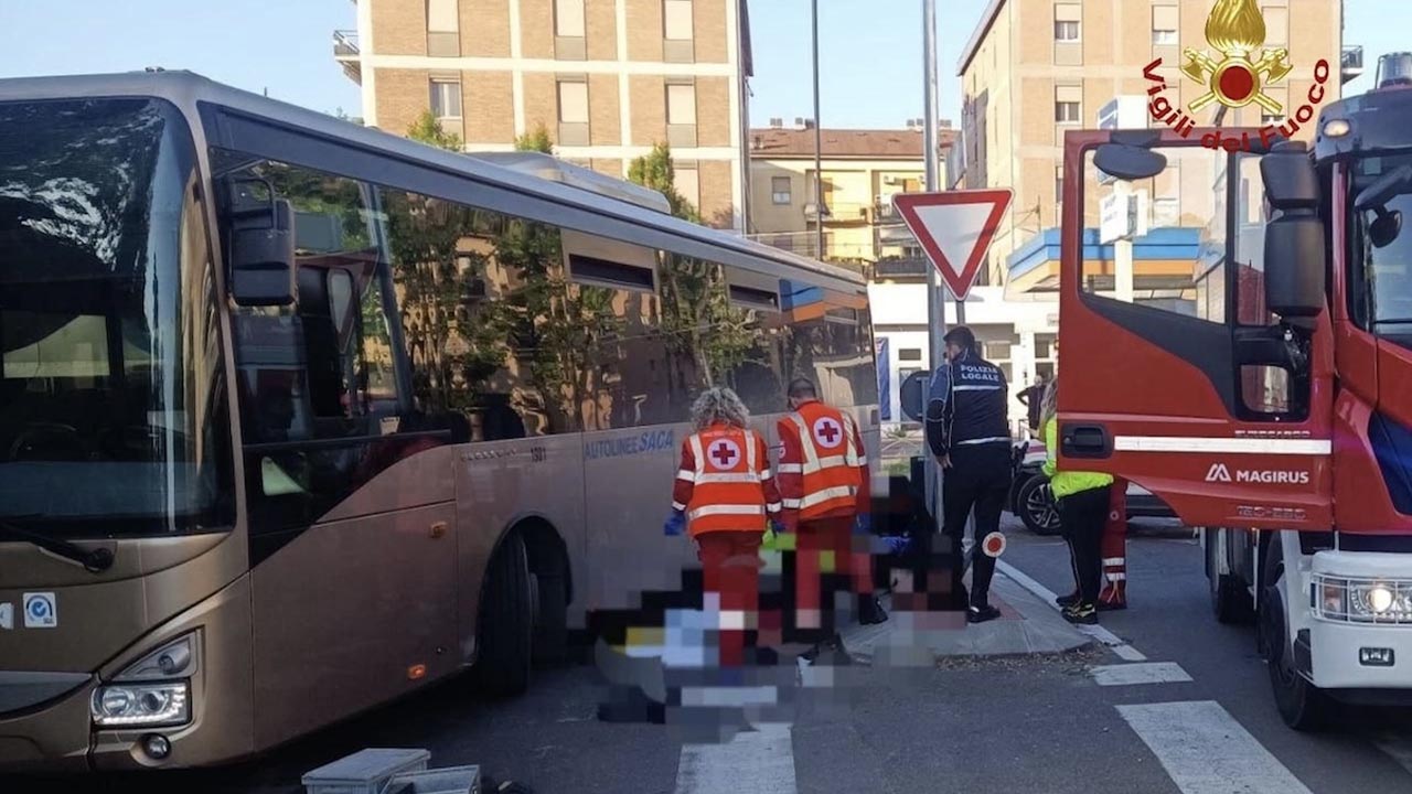 Reggio Emilia: ragazzo di 21 anni investito e ucciso da un autobus