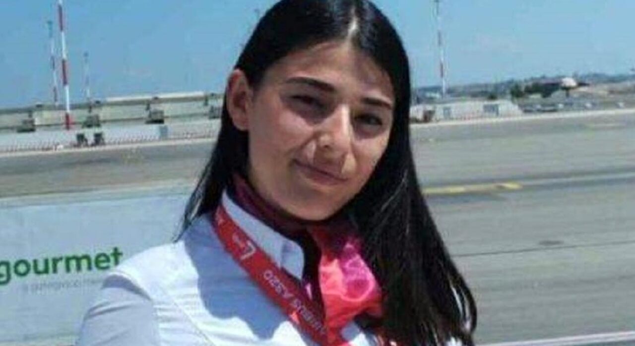 Aurora Maniscalco, 24 anni, precipita dal terzo piano e muore