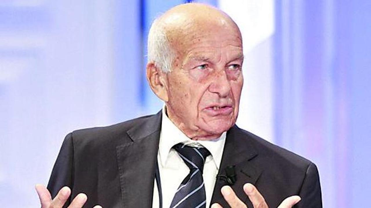 Fausto Bertinotti mette all’asta due serigrafie di Andy Warhol