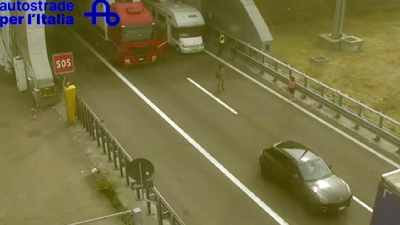 Autostrada A1: incidente fra camion, morto un camionista
