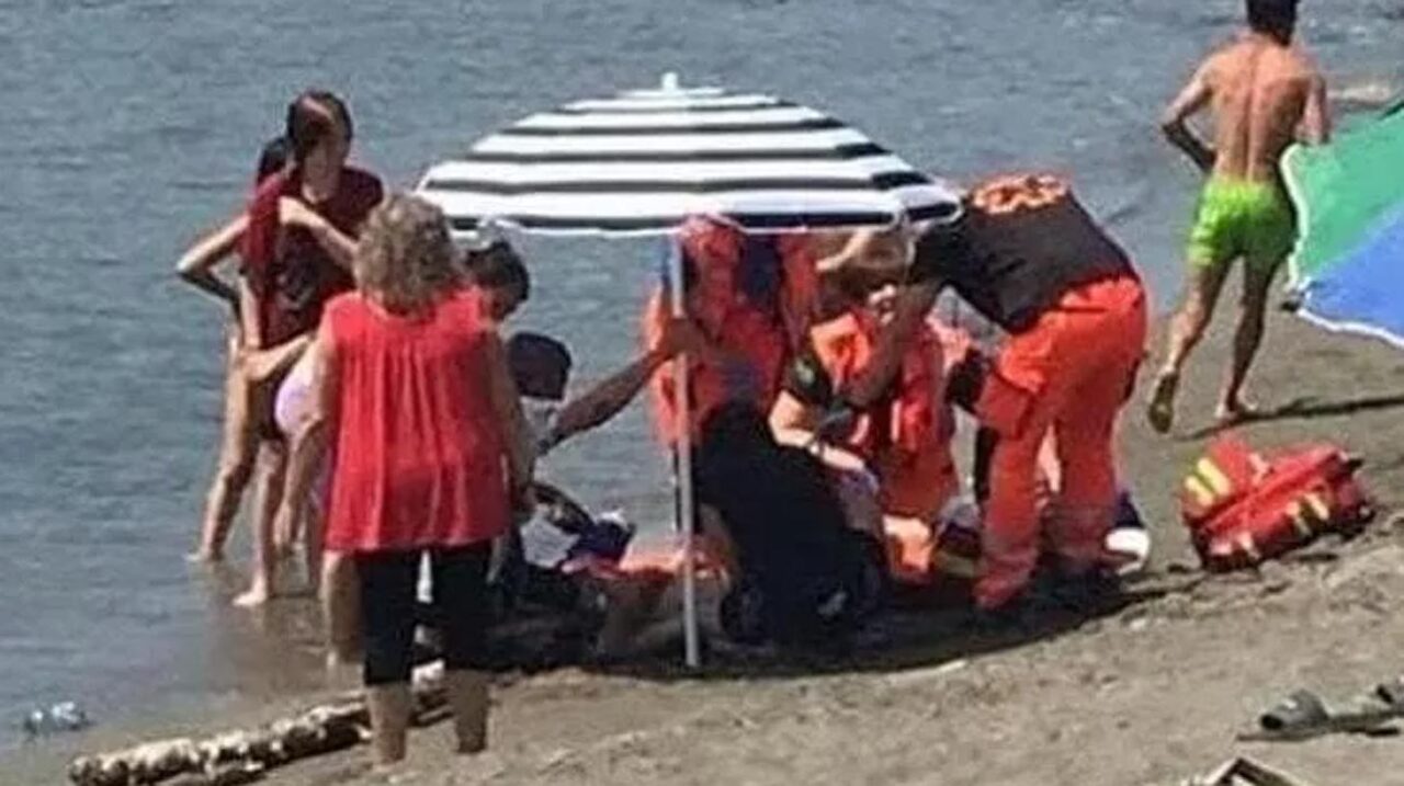 Donna pugliese muore in spiaggia con sindrome di annegamento