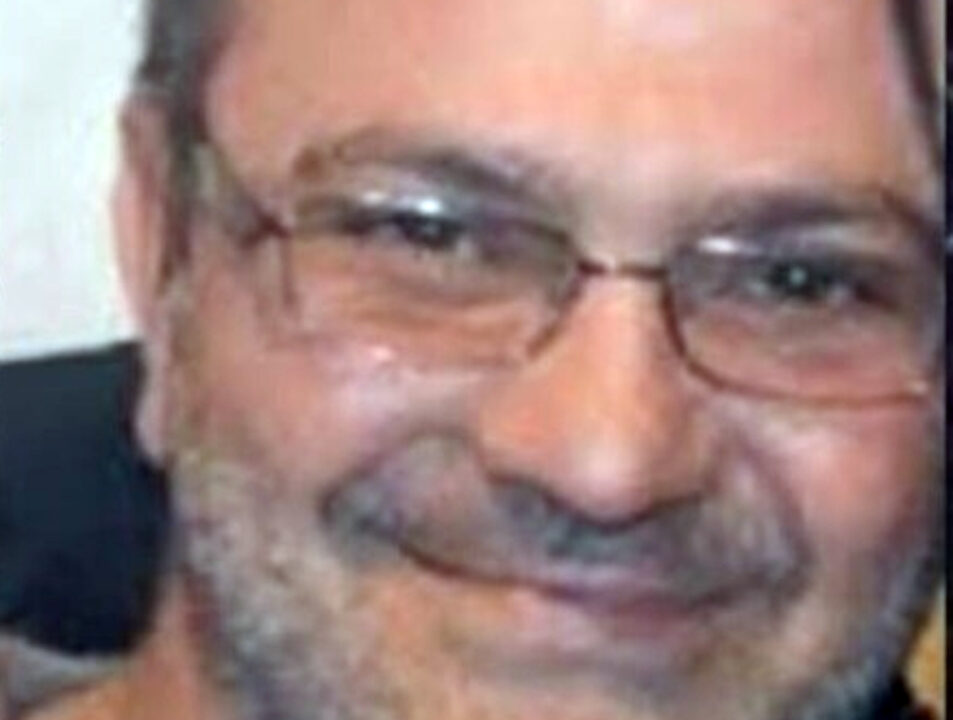 Giuseppe Carpita muore sfondando un muretto con il pick-up
