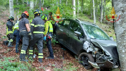 Loro Ciuffenna: 63enne muore precipitando con l'auto