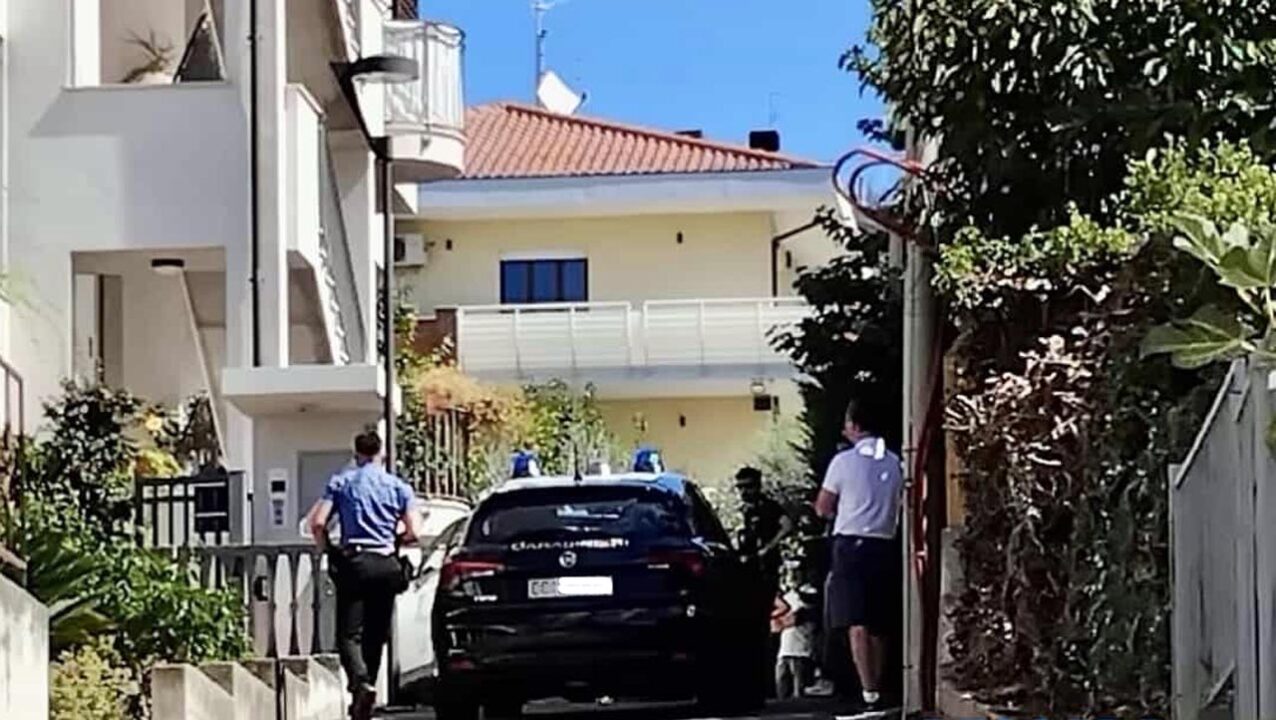 Uomo muore durante potatura di palma ai Colli di Pescara