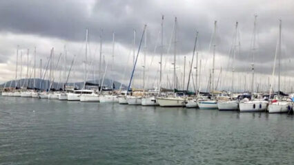 Alghero: 35enne trovato morto nel porto su una barca