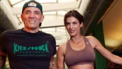 Angelo Valente, preparatore di kick boxing di Elisabetta Canalis, è deceduto