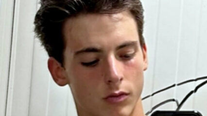 Flavio Saraci è stato trovato senza vita in casa dal fratellino